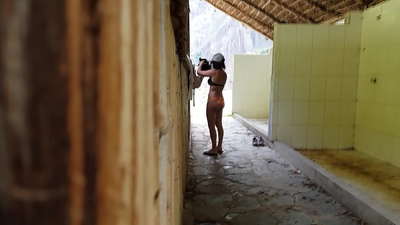 kamera ndelok ing kolega universitas Spanyol